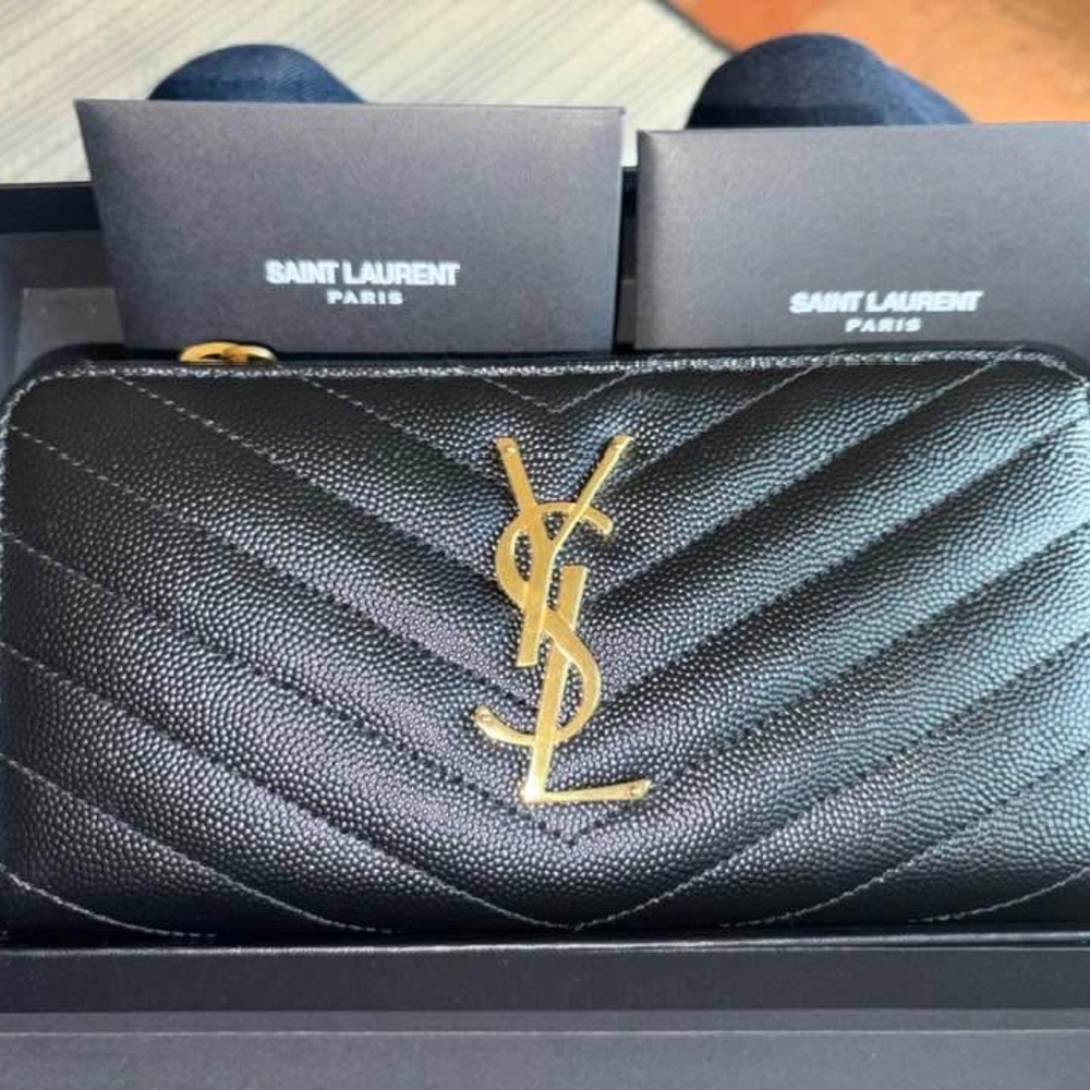 Brand new wallet.